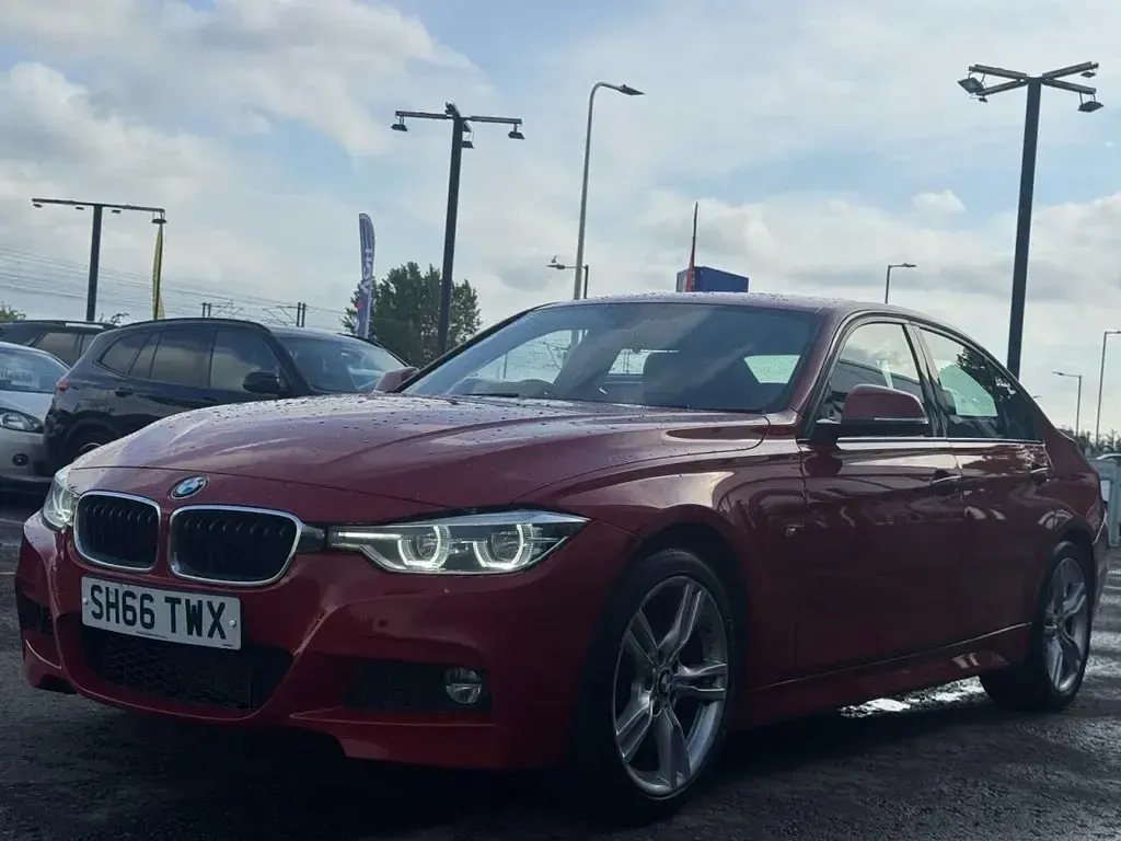Used BMW 320 M Sport 184 HP (135 kW) 2016 Red Sedan