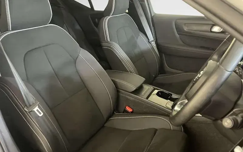 Used Volvo XC40 Ultimate 169 kW (231 HP) 2023 White SUV