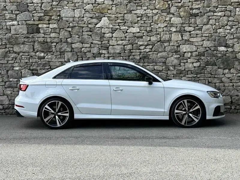 Used Audi RS3 Comfort 400 HP (294 kW) 2018 White Sedan