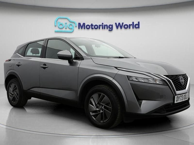 Grey Used 2023 Nissan Qashqai Acenta Premium SUV | £17,016 (Good price) - Image 1/4