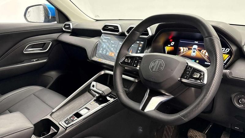 Used MG ZS Trophy 196 HP (144 kW) 2024 Blue SUV