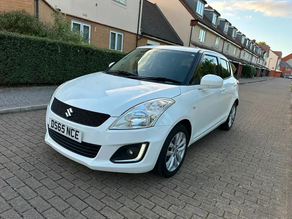 Used Suzuki Swift SZ3 2015 White Hatchback