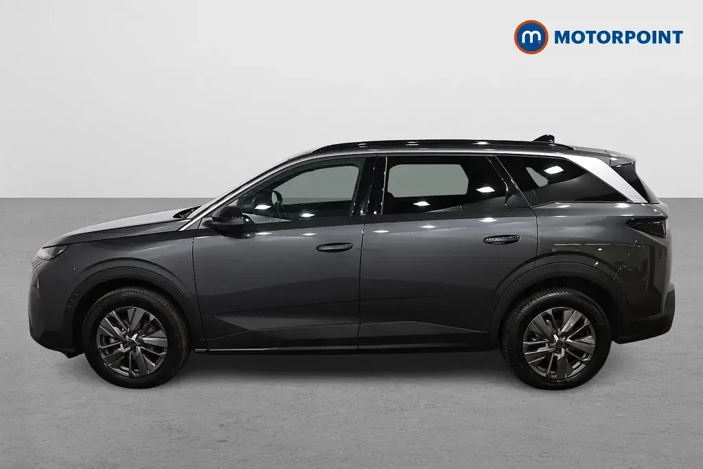 Second-hand Peugeot 5008 Allure 145 CP (106 kW) 2025 Gri SUV