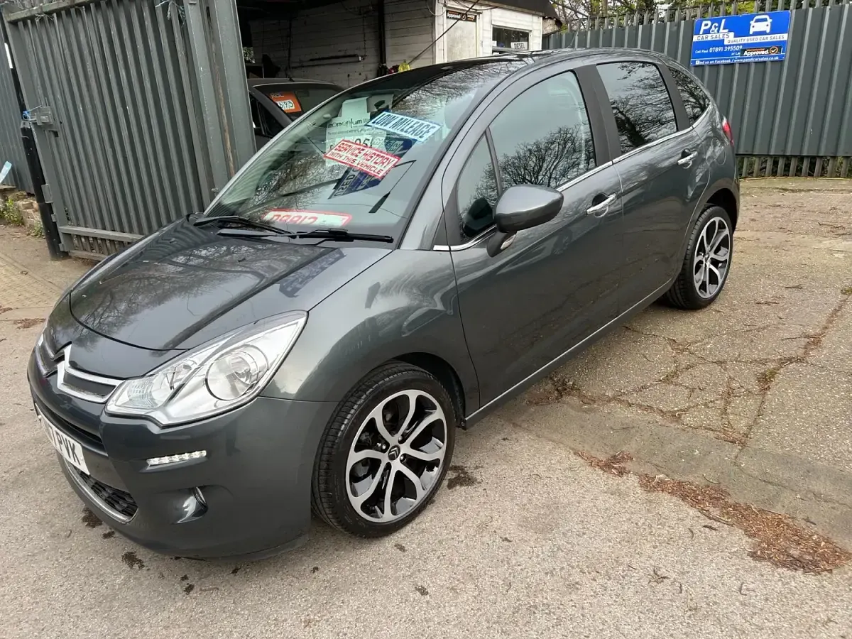 Used Citroën C3 Platinum 110 HP (80 kW) 2017 Grey Hatchback
