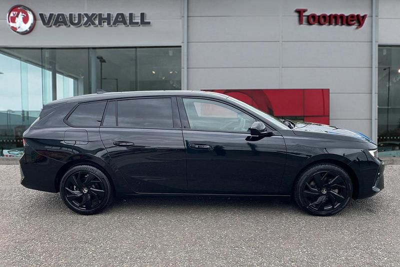 Black Used 2024 Vauxhall Astra S Estate | £20,250 (Fair price) - Image 1/4