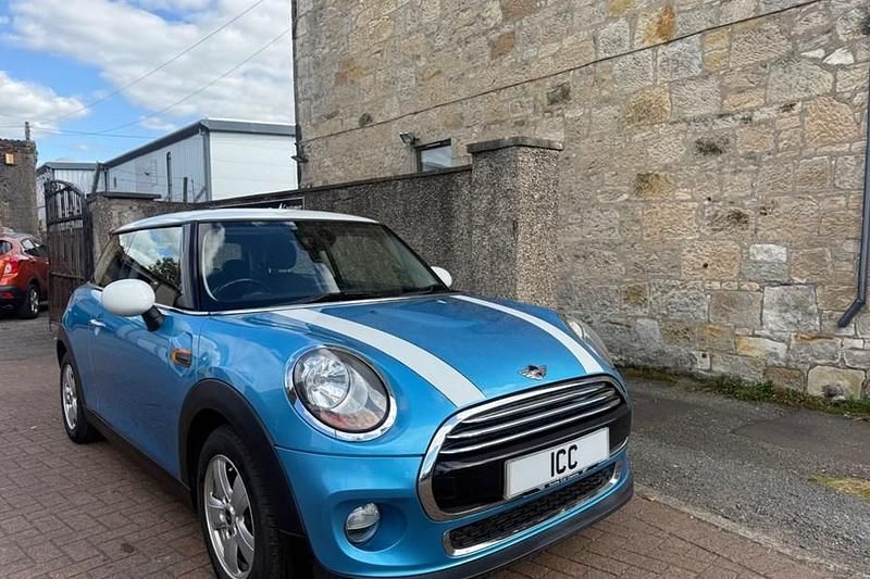 Blue Used 2015 Mini Cooper Hatch Hatchback | £5,495 (Good price) - Image 1/1