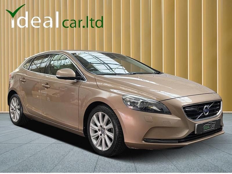 Usado Volvo V40 SE Lux 2013 Castanho Citadino