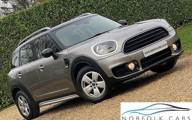 Used 2018 Mini Cooper D Hatchback | £11,994 (A bit pricey) - Image 1/4