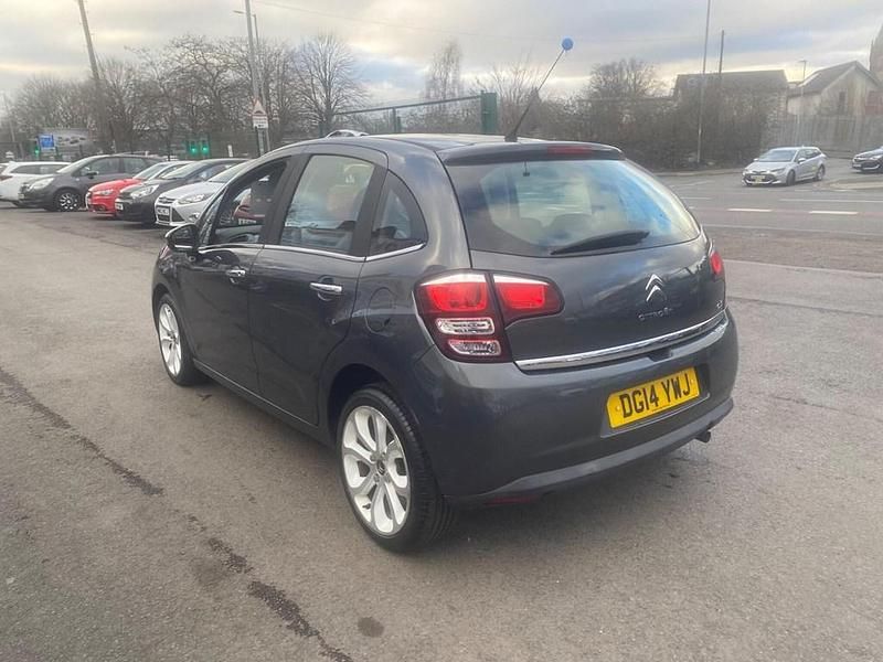 Usado Citroën C3 SELECTION 82 HP (60 kW) 2014 Cinzento Citadino