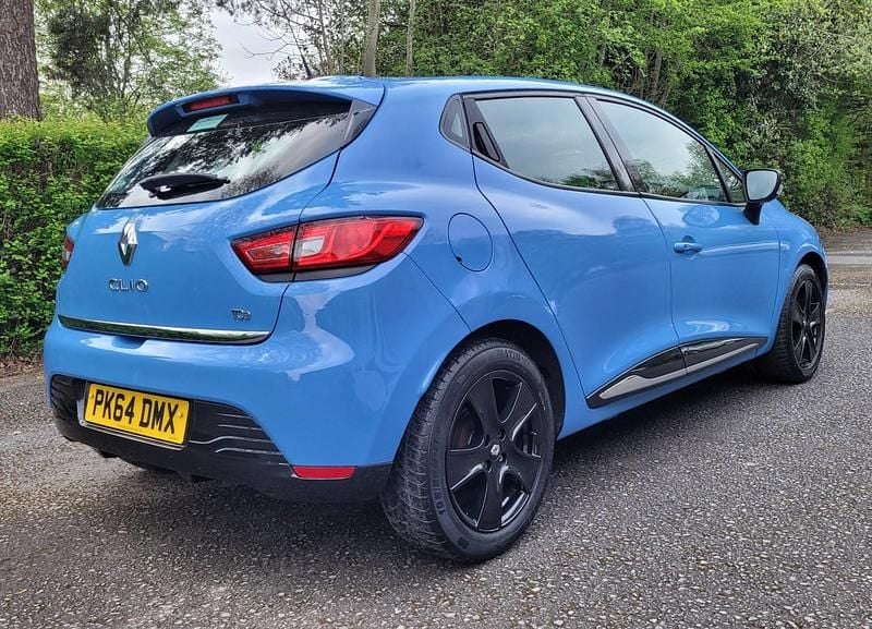 Used Renault Clio IV Dynamique 2014 Blue Hatchback