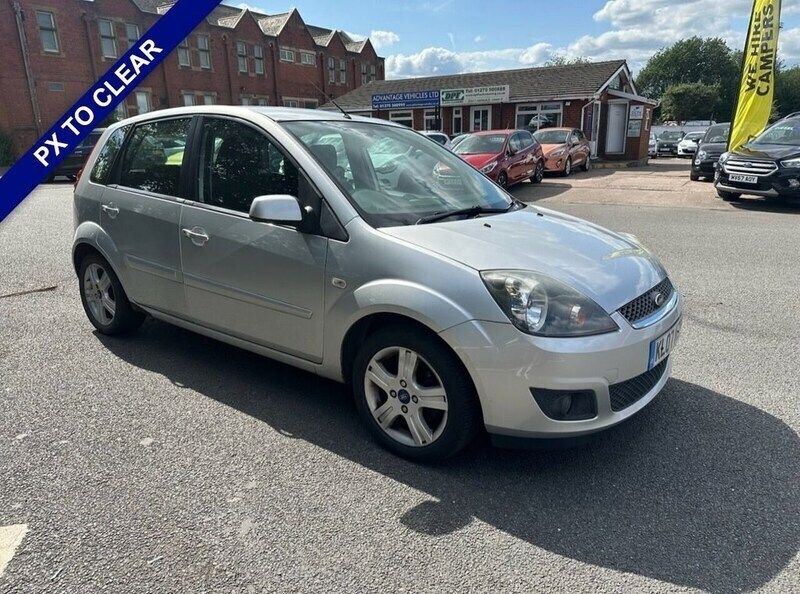 Silver Used 2007 Ford Fiesta Zetec Hatchback | £1,250 - Image 1/4