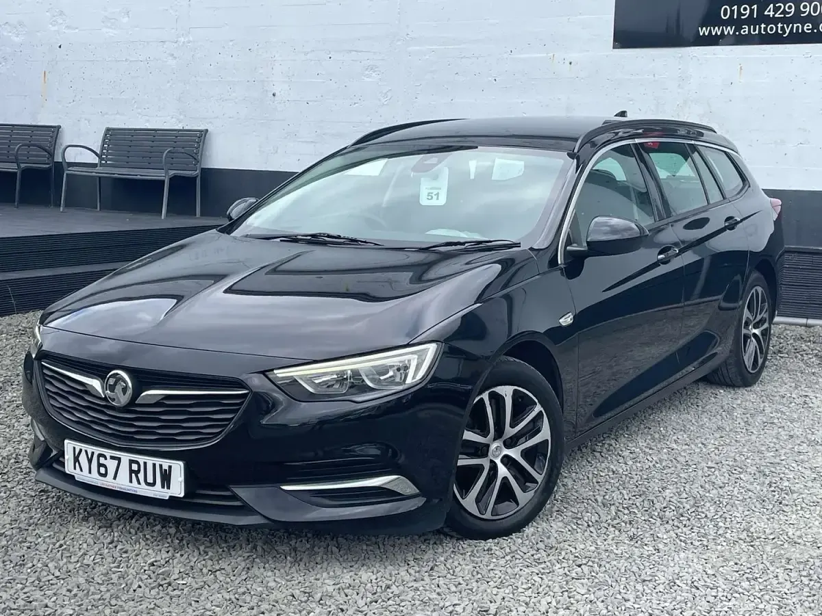 Used Vauxhall Insignia Design Edition 2017 Black Estate