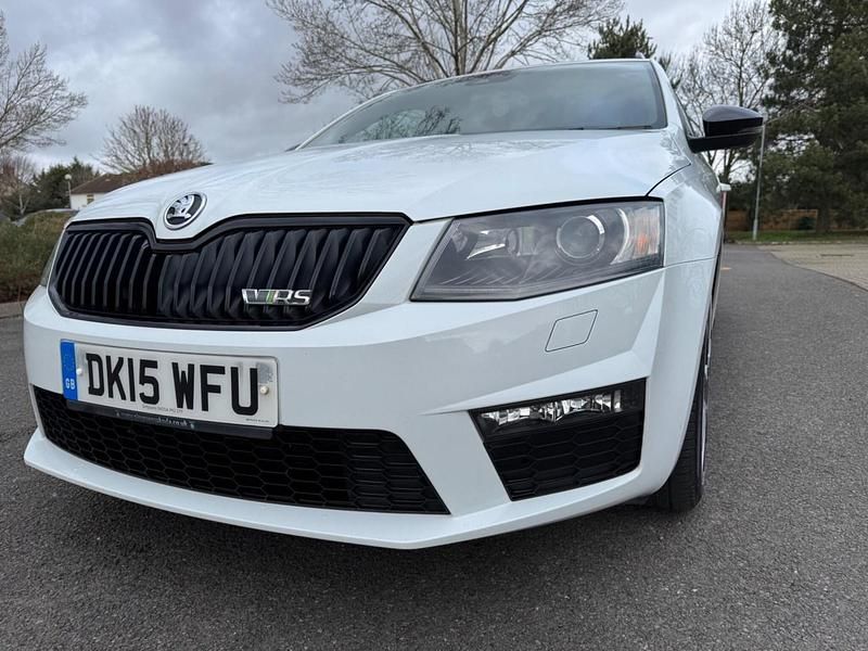 Used Skoda Octavia vRS 2015 White Hatchback