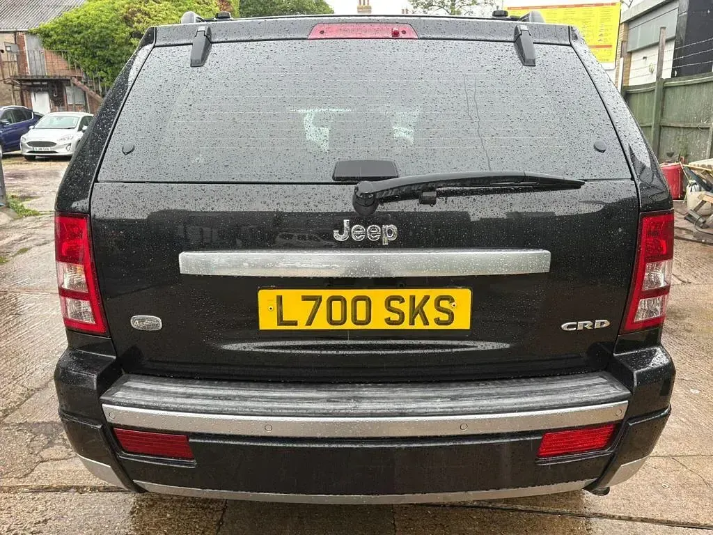 Used Jeep Grand Cherokee Overland 218 HP (160 kW) 2007 Black SUV