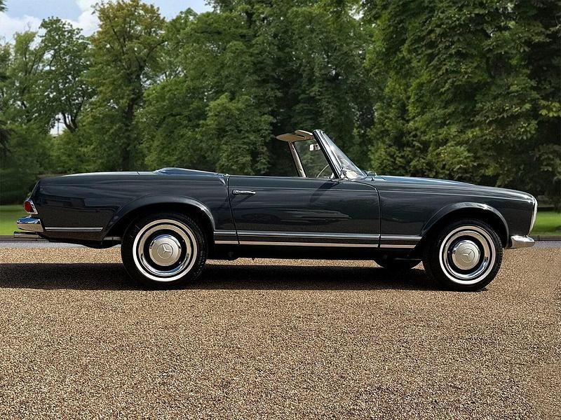 Used Mercedes 230 150 HP (110 kW) 1981 Grey Cabriolet