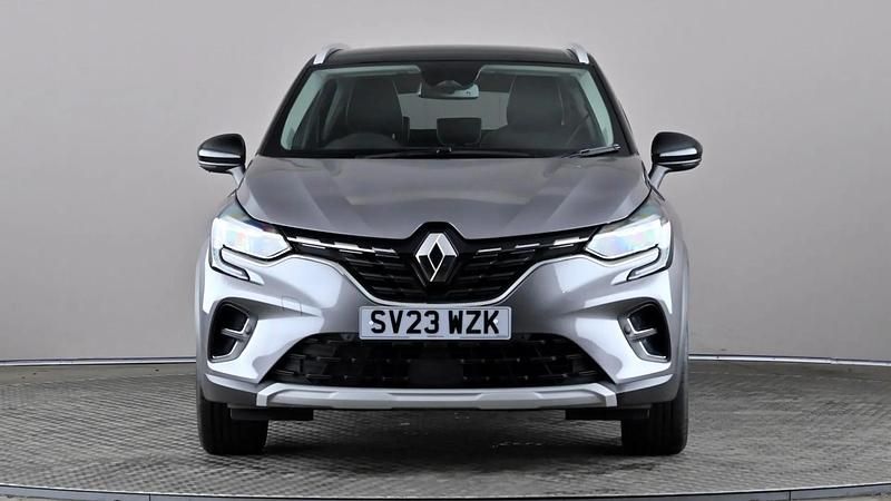 Usado Renault Captur Techno 142 HP (104 kW) 2023 Cinzento SUV