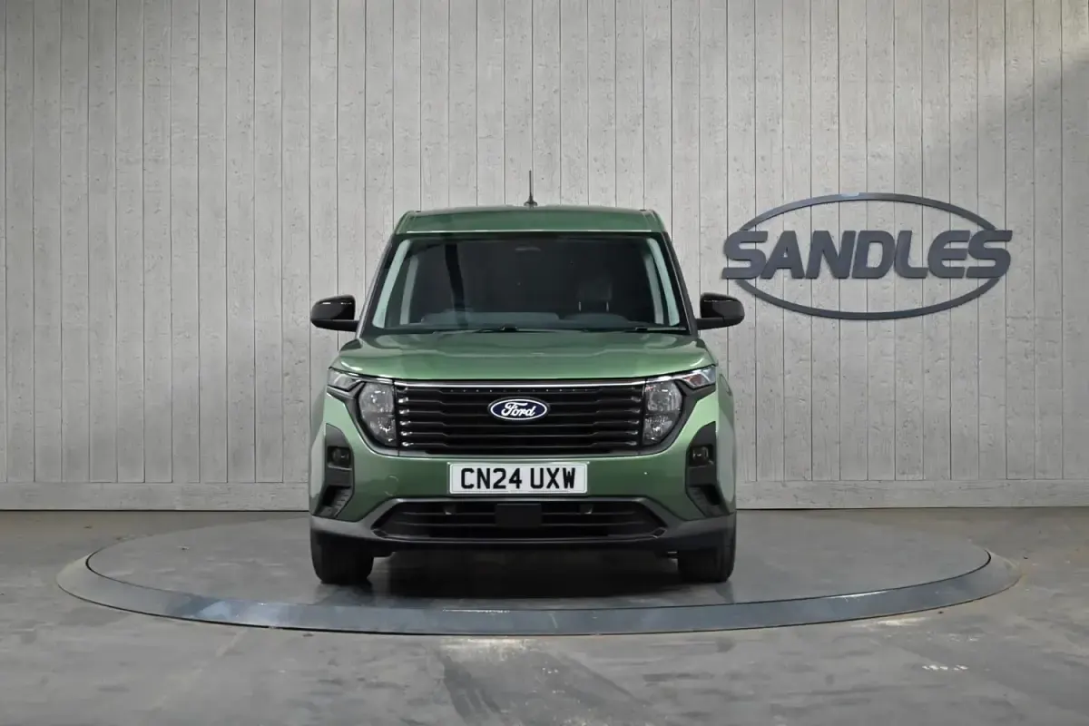 Begagnad Ford Transit Limited 125 HK (91 kW) 2024 Grön Van