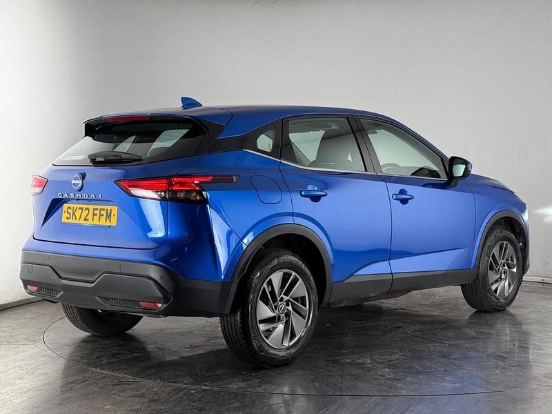 Used Nissan Qashqai Acenta Premium 140 HP (102 kW) 2022 Blue SUV