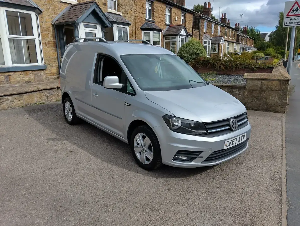 Used VW Caddy Highline 150 HP (110 kW) 2017 Silver MPV