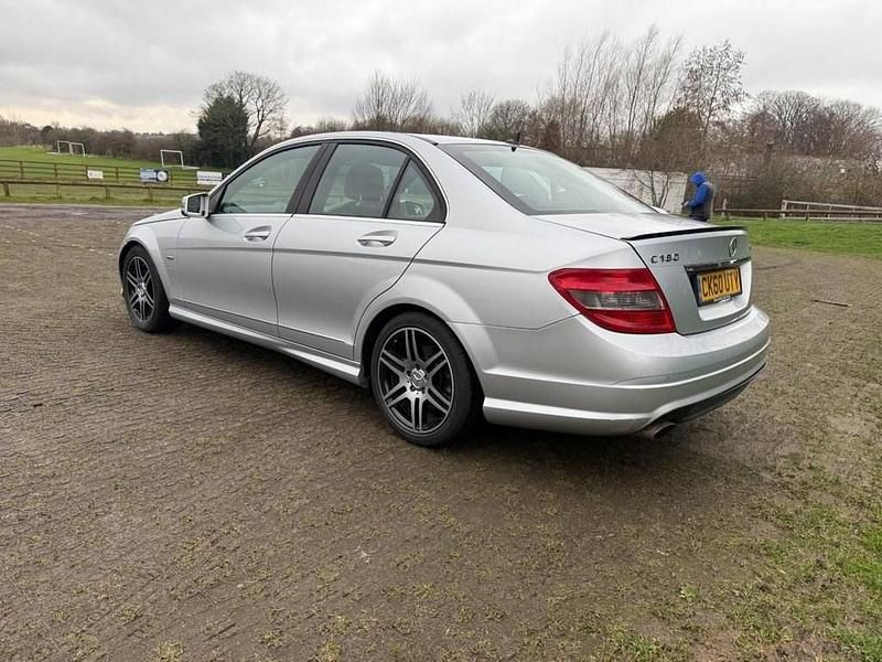 Used Mercedes C180 156 HP (114 kW) 2010 Silver Sedan