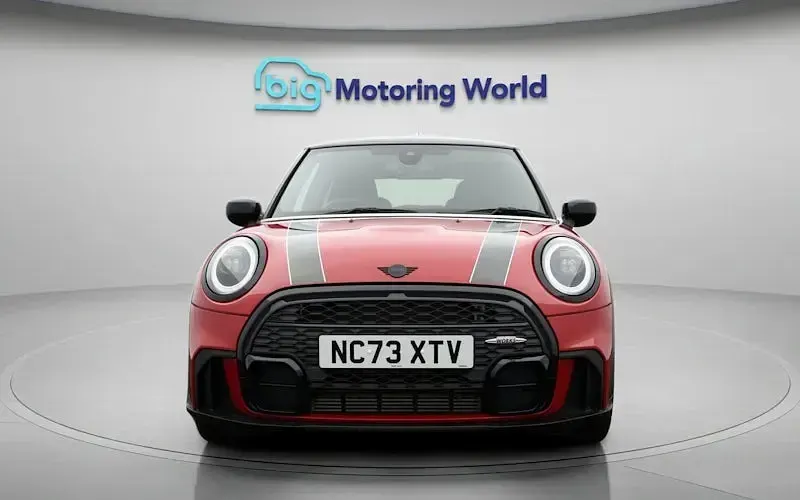 Used Mini Cooper Hatch 136 HP (100 kW) 2022 Red Hatchback