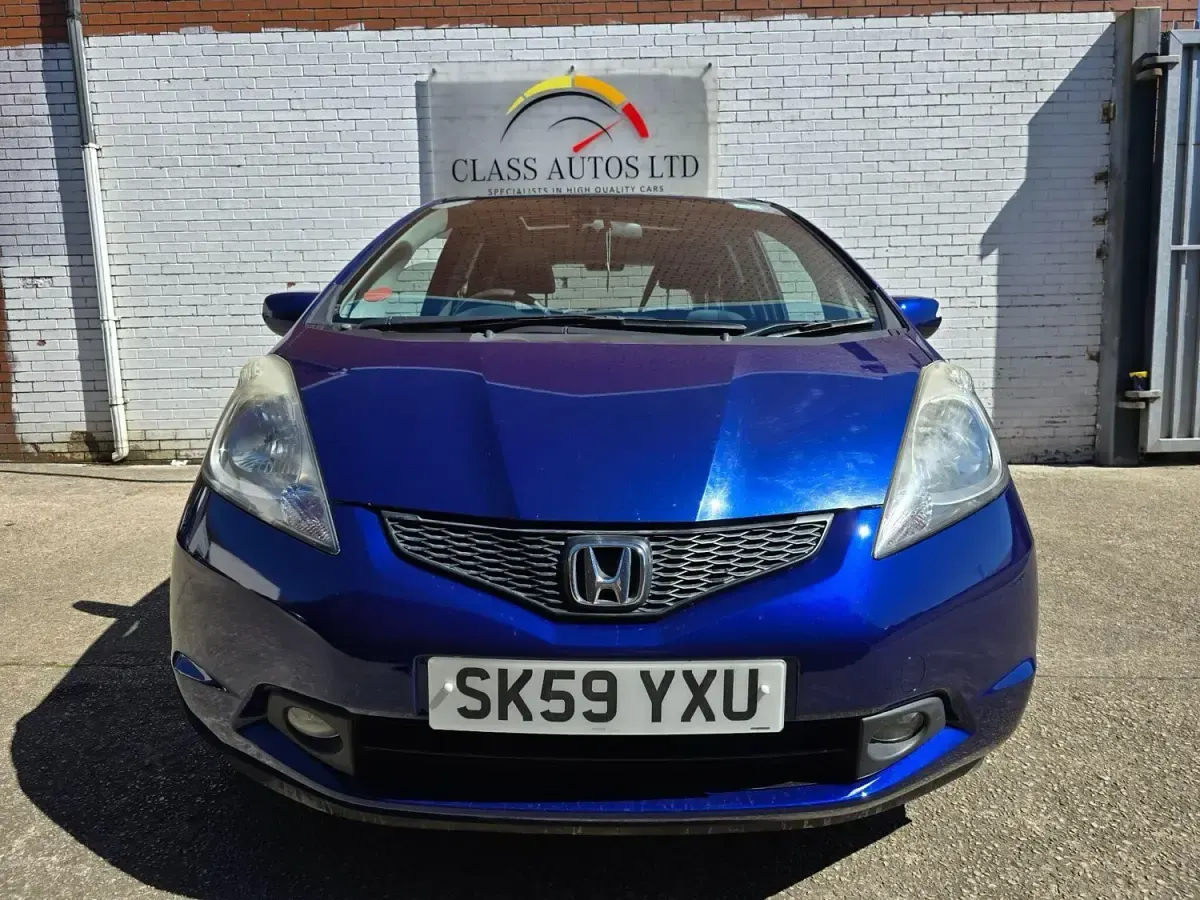 Begagnad Honda Jazz EX 100 HK (73 kW) 2009 Blå Halvkombi