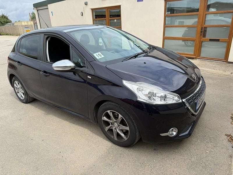 Blue Used 2014 Peugeot 208 Style Hatchback | £3,795 (Fair price) - Image 1/4