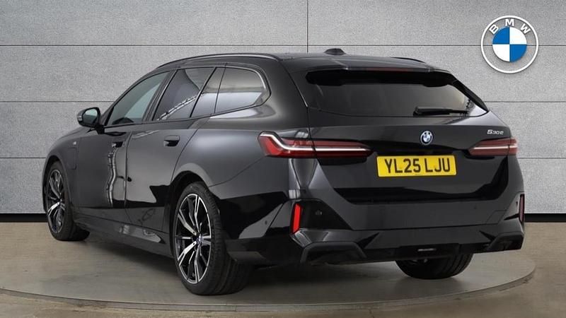 Used BMW 530e M Sport 295 HP (216 kW) 2025 Black Estate