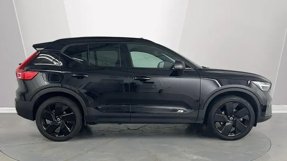Used Volvo XC40 Ultra 194 HP (142 kW) 2025 Black SUV