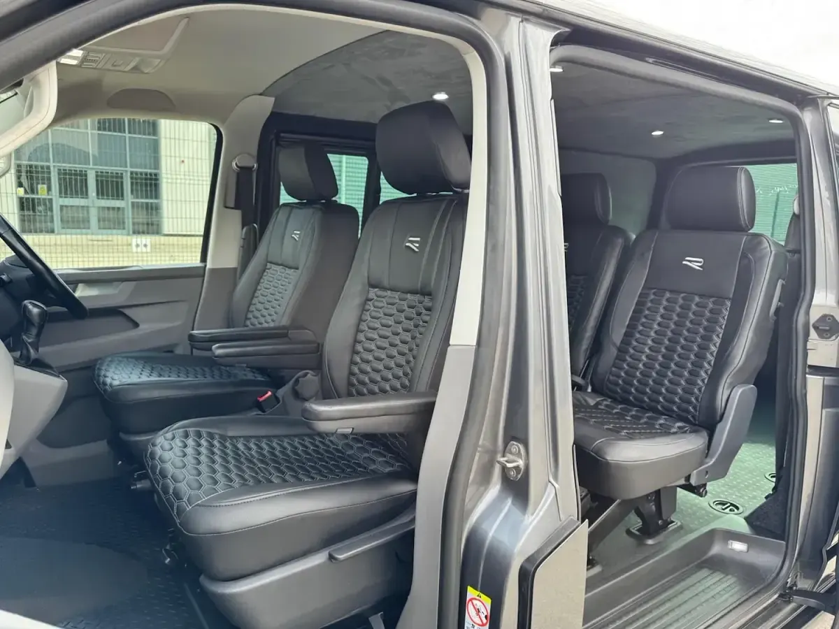 Used VW T6.1 Highline 201 HP (147 kW) 2023 Grey Van