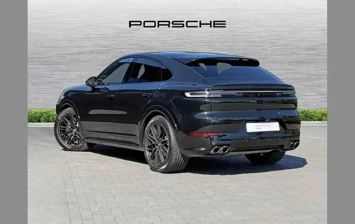Used Porsche Cayenne S E-Hybrid 512 HP (376 kW) 2024 Black SUV