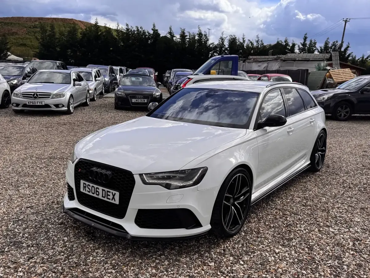 Used Audi RS6 Comfort 552 HP (405 kW) 2014 White Estate