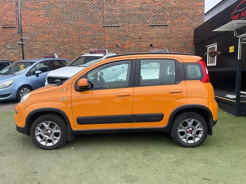Used Fiat Panda 4x4 75 HP (55 kW) 2013 Orange Hatchback
