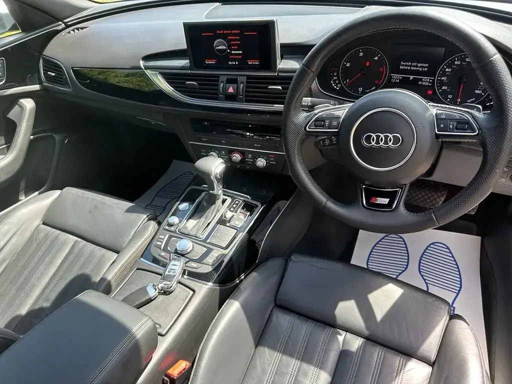 Used Audi A6 Black Edition 190 HP (139 kW) 2014 Silver Sedan