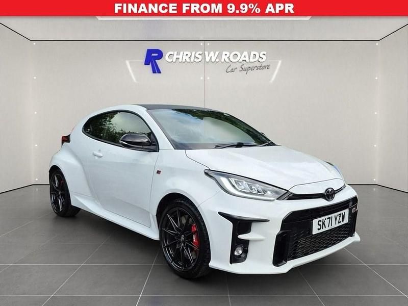 White Used 2021 Toyota Yaris Hatchback | £29,000 (Fair price) - Image 1/3