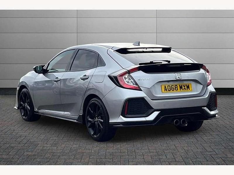Used Honda Civic Sport Plus 182 HP (133 kW) 2018 Silver Hatchback