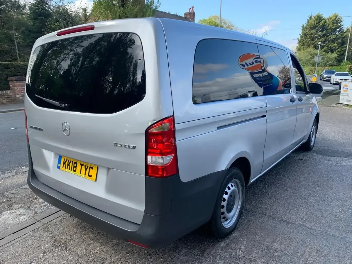 Used Mercedes Vito 140 HP (102 kW) 2018 Silver Van