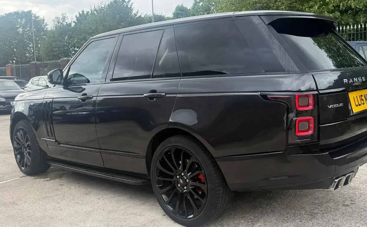 Used Land Rover Range Rover Vogue 258 HP (189 kW) 2015 Grey SUV