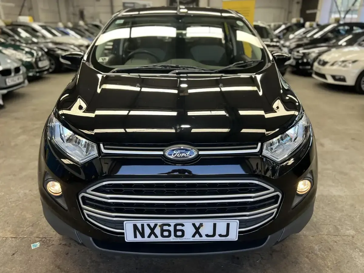 Used Ford Ecosport Zetec 112 HP (82 kW) 2016 Black SUV