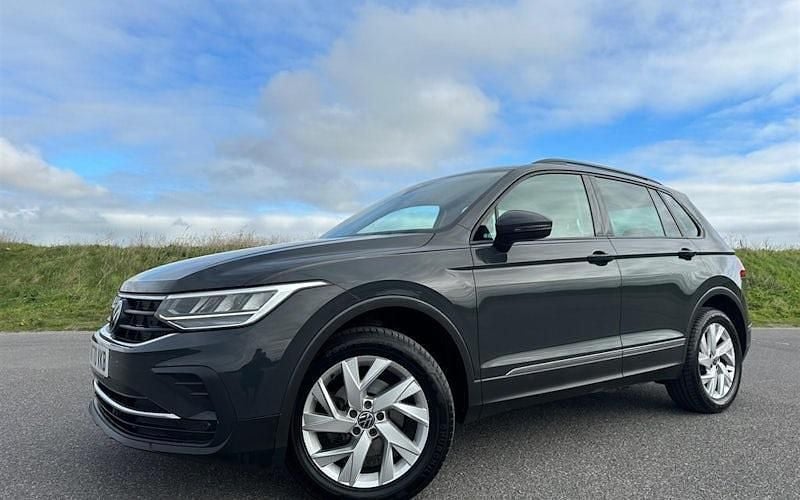 Used 2023 VW Tiguan Life SUV | £13,500 (Super price) - Image 1/4
