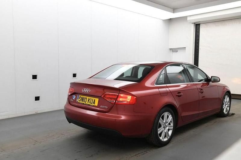 Used Audi A4 Design 136 HP (100 kW) 2010 Red Sedan