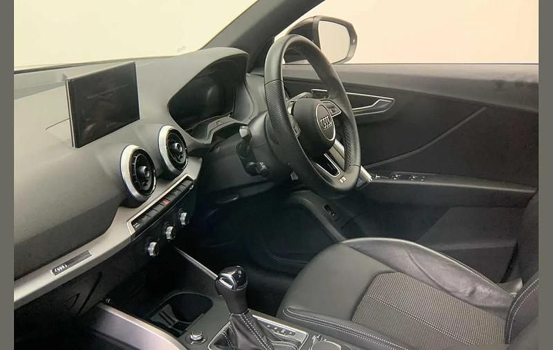 Used Audi Q2 S-Line 147 HP (108 kW) 2023 Black SUV