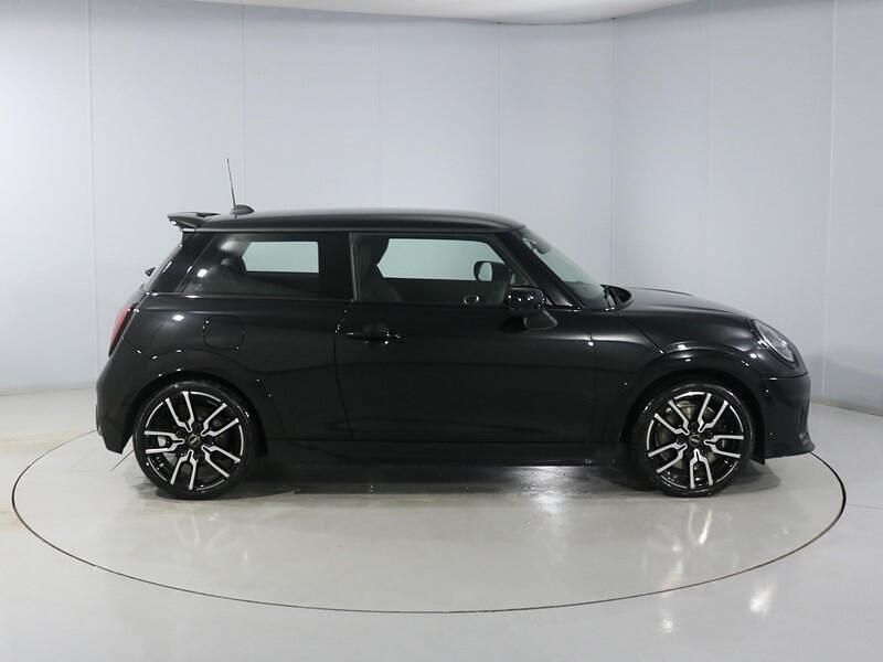 Used Mini Cooper S Hatch 201 HP (147 kW) 2025 Black Hatchback