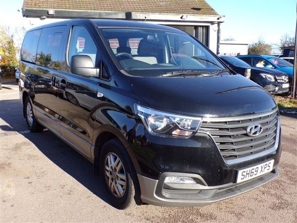 Metallic black Used 2019 Hyundai I800 SE MPV | £14,390 (Good price) - Image 1/1
