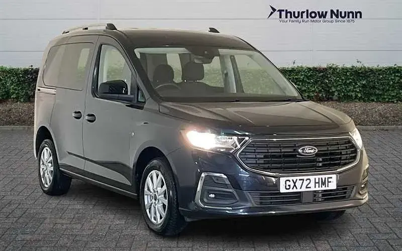 Used Ford Tourneo Connect Titanium 122 HP (89 kW) 2022 MPV