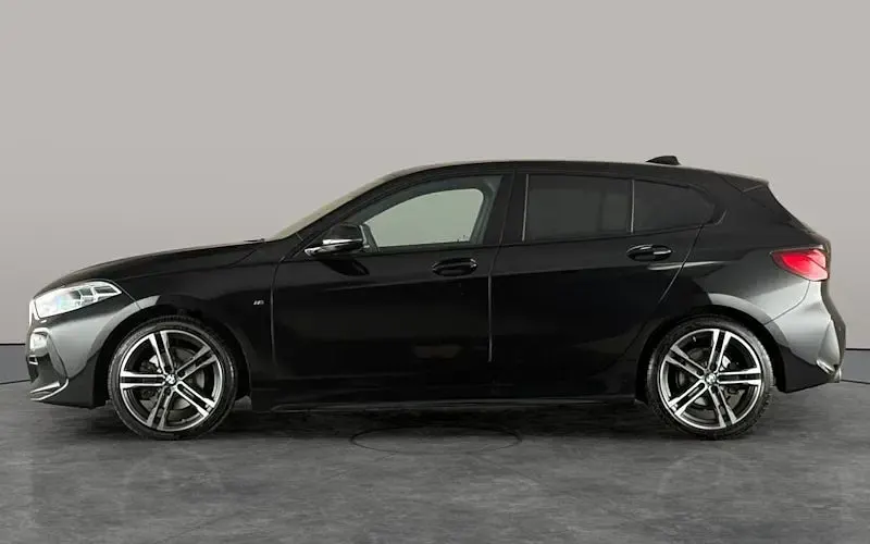 Used BMW 118 M Sport 136 HP (100 kW) 2022 Black Hatchback