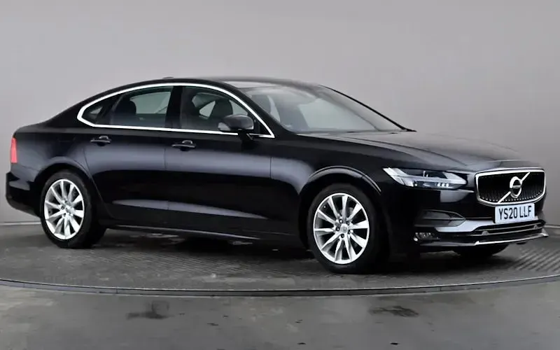 Used Volvo S90 Momentum 190 HP (139 kW) 2019 Sedan