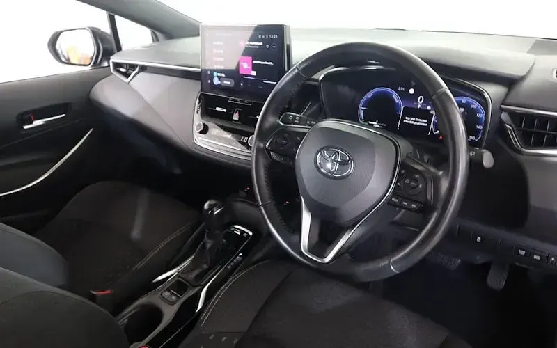 Used Toyota Corolla 140 HP (102 kW) 2026 Estate