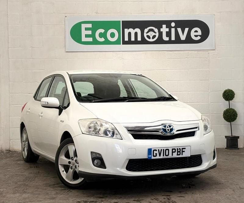 Used Toyota Auris Hybrid 2010 White Hatchback