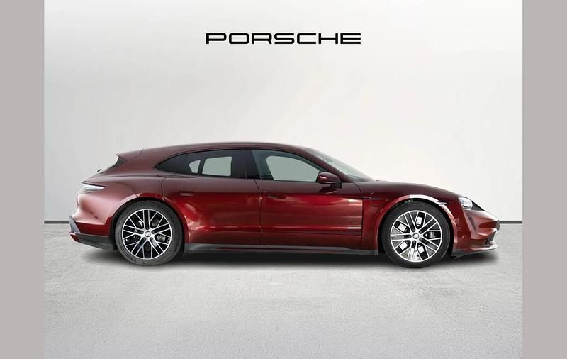 Used Porsche Taycan 500 kW (680 HP) 2022 Red Estate